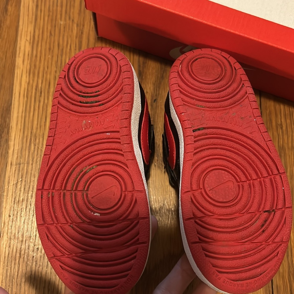 Nike Court Borough Low 2 TD Toddler 9c Red Black White - Picture 8 of 9